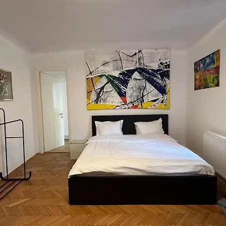 Victoriei Gateway Retreat *