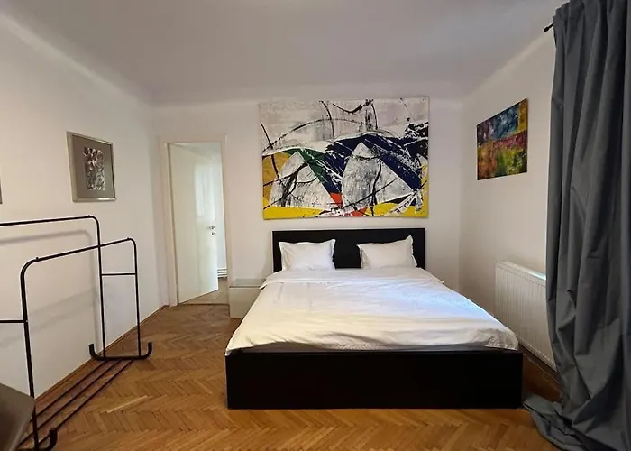 Victoriei Gateway Retreat *